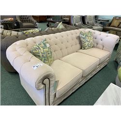 DECOR-REST CREAM STUDDED CURVED BACK 3 SEAT SOFA, ACCENT CHAIR & OTTOMAN