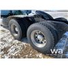 Image 25 : 2006 PETERBILT 379 T/A SLEEPER TRUCK TRACTOR