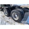Image 25 : 2000 IHC 9900 EAGLE T/A SLEEPER TRUCK TRACTOR