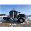 Image 2 : 2000 IHC 9900 EAGLE T/A SLEEPER TRUCK TRACTOR