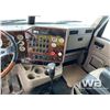 Image 8 : 2010 IHC EAGLE 9900i T/A TRANSPORT TRUCK