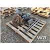 Image 3 : 24.5 TRUCK CHAINS, WHEEL BLOCKS