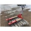 Image 1 : CAN LIFT 4,500 LBS PALLET JACK