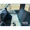 Image 7 : 2003 FORD F650 S/A TILT DECK TRUCK