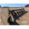 Image 3 : JOHN DEERE 3600 8X18" AUTO RESET PLOW