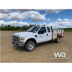 2009 FORD F250 E-CAB SERVICE TRUCK