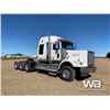 Image 2 : 2015 WESTERN STAR 4900SB TRI-DRIVE SLEEPER TRUCK