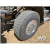 Image 23 : 2001 KENWORTH T800 T/A SLEEPER TRUCK TRACTOR