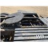 Image 28 : 2001 KENWORTH T800 T/A SLEEPER TRUCK TRACTOR