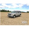 Image 1 : 2004 CHEVROLET SUBURBAN SUV