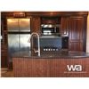 Image 10 : 2015 SANIBEL 3600 5TH WHEEL TRAVEL TRAILER