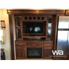 Image 12 : 2015 SANIBEL 3600 5TH WHEEL TRAVEL TRAILER