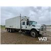 Image 2 : 2009 IHC WORK STAR 7000 T/A VAN TRUCK