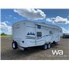 Image 3 : 2005 FOREST RIVER WILDCAT F31QBH TRAVEL TRAILER