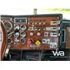 Image 9 : 1993 PETERBILT 379 T/A TRUCK