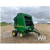 Image 2 : 2001 JOHN DEERE 567 ROUND BALER