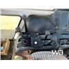 Image 7 : CASE 2390 2WD TRACTOR