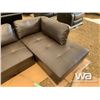 Image 4 : BROWN SECTIONAL