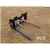 Image 2 : (UNUSED) SKID STEER 42" PALLET FORK