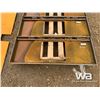 Image 1 : (UNUSED) SKID STEER 5/16 ADAPTOR PLATE