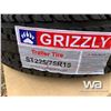 Image 2 : (4) GRIZZLY ST225/85R15 TRAILER TIRES & RIMS