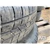 Image 3 : (4) MICHELIN 215/60R17 TIRES & RIMS