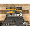 Image 3 : (2) PORT A POWERS & BEARING PULLER