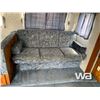 Image 9 : 1997 SANDPIPER T/A 5TH WHEEL TRAVEL TRAILER
