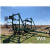 Image 2 : JOHN DEERE 1610 27 FT. CULTIVATOR