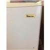 Image 3 : Magic Chef Room Refrigerator