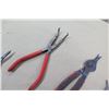 Image 11 : Box Multiple Misc Fastener Clip Lifters, Wire Cutter & Stripper, Dikes, etc