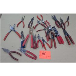 Box Multiple Misc Fastener Clip Lifters, Wire Cutter & Stripper, Dikes, etc