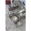 Image 8 : Red Air Tank, TNT-100 Mount/Dismount Tool, & Tire Tool