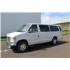 Image 1 : 2002 White Ford Econoline E-350 XL  Duty Van w/ 3 Rows Seats 261,252 Miles