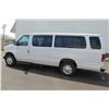 Image 8 : 2002 White Ford Econoline E-350 XL  Duty Van w/ 3 Rows Seats 217,593Miles