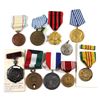 Image 1 : World Military Medals and such. Please view image for items. 10pcs