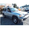 Image 2 : D4 --  2000 NISSAN PATHFINDER LE , Grey , 267931  KM's
