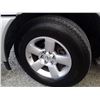 Image 8 : H2 --  2006 NISSAN ARMADA SE , Silver , 150,033 MILES