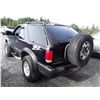 Image 4 : J1 --  2000 CHEVROLET BLAZER  , Black , 232092  KM's