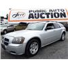 Image 1 : E1 --  2005 DODGE MAGNUM SXT , Silver , 266228  KM's