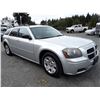 Image 2 : E1 --  2005 DODGE MAGNUM SXT , Silver , 266228  KM's