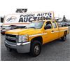 Image 1 : A11 --  2008 CHEVROLET SILVERADO C2500 H.D. , Yellow , 428840  KM's "NO RESERVE"