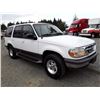 Image 2 : A12 --  1997 FORD EXPLORER XLT , White , 355741  KM's