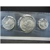 Image 2 : 1976 United States Bicentennial 40% Silver Uncirculated 3 Coin Set in Original Packaging