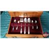 Image 3 : Heritage Silversmiths Silverware Set with Case (12 Place Setting)