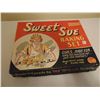 Image 3 : VINTAGE SWEET SUE BAKING SET WITH ORIGINAL BOX