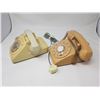 Image 4 : 2 vintage rotary phones