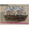 Image 1 : SEWING BOX WITH ACCESSORIES