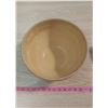 Image 2 : LARGE MIXING BOWL