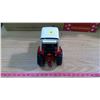 Image 2 : TOY TRACTOR - CASE INTERNATIONAL